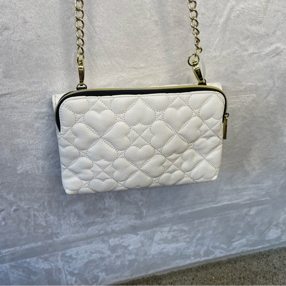Betsey Johnson Quilted Heart Black/White Cross Body Bag Purse Mirror Coquette - Picture 4 of 6